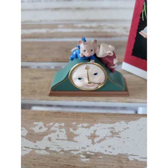 Hallmark in a heartbeat clock mice ornament 1995 Xmas tree - Picture 2 of 8